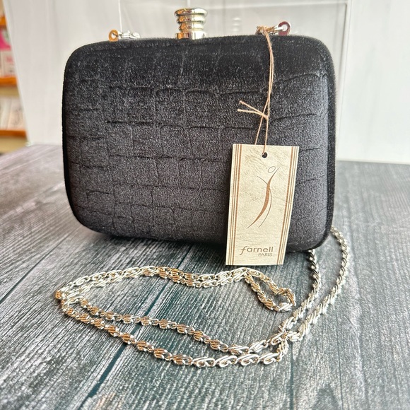 Black Velvet Feel Clutch with Gator Pattern - Picture 4 of 6